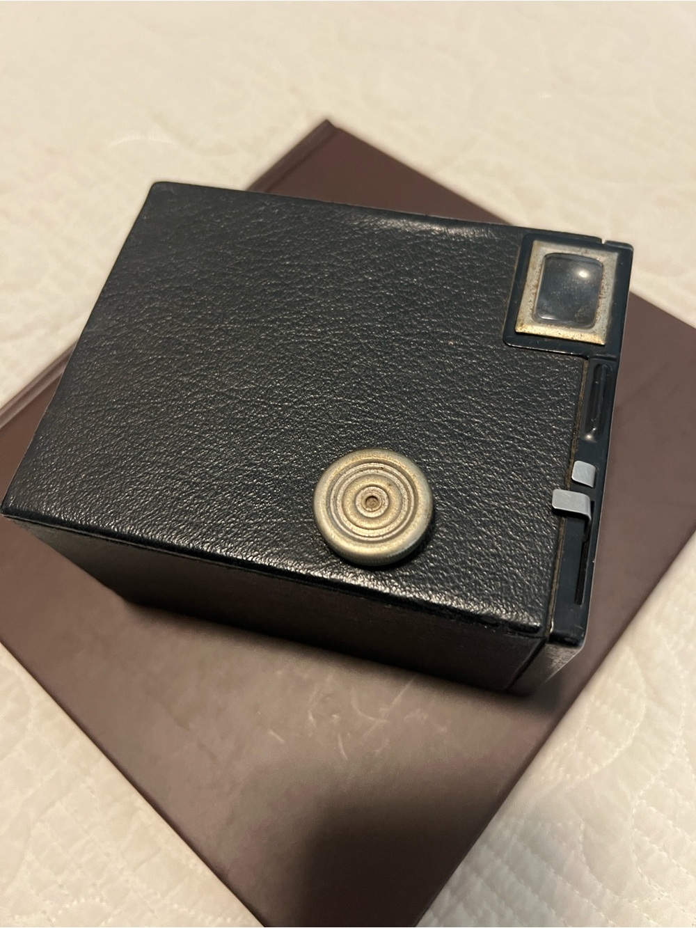 Vintage Kodak Brownie Target Six-20 Vintage Box Camera - Black - Picture 2 of 4